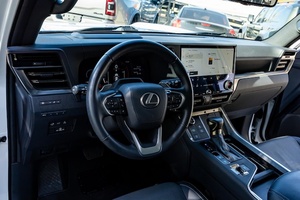 Prêt à être expédié - Lexus GX 550 Luxury+ 2025 - Vendeur vérifié - Titre propre - Garantie de 3 ans - Product Image 4