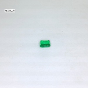 Piedra suelta de esmeralda zambiana con corte octogonal, 0.79 ct, verde natural, 6.00x4.70x3.40 mm, precio de fábrica, para anillos, colgantes y pendientes - Product Image 2