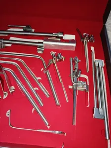 Système d'Écarteurs Thompson Complet : Kit d'Instruments Chirurgicaux Auto-Retenants pour Chirurgie Abdominale et Thoracique - Product Image 2