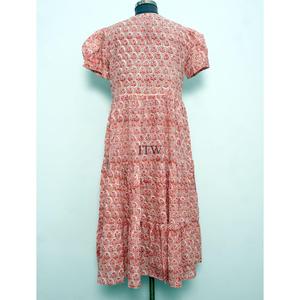 Vestido maxi bohemio hecho a mano para mujer, con capas, manga corta, cuello en V, estampado floral rojo, línea A, informal, de verano - Product Image 2