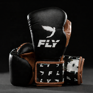 Gants de boxe et de kickboxing OEM personnalisés, best-sellers, en gros, à prix abordable, violet et noir, absorbant les chocs - Product Image 3