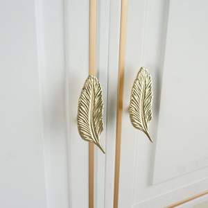 Tiradores de Lujo para Muebles, Diseño de Hoja en Latón Dorado, Decorativos para Armarios, Cajones y Puertas, Herrajes Premium para Muebles Modernos, Decoración para Cocina y Hogar - Product Image 5