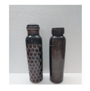 Bouteille d'eau en cuivre pur écologique pour une hydratation quotidienne favorisant une vie durable et des habitudes de bien-être - Product Image 3