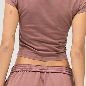 T-shirt court pour femme, couleur unie, abordable, de haute qualité, vêtement d'été avec coutures impeccables, toucher souple, style décontracté - Product Image 6