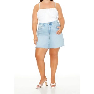 Shorts en jean taille haute pour femmes grandes tailles, délavé clair, avec poches, style décontracté d'été, coupe droite, tissu en coton - Product Image 1