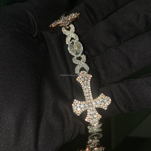 Deslumbrante pulsera cubana de estilo hiphop con oro blanco totalmente elaborado Chapado en diamantes VVS Pulsera elegante pesada de plata esterlina - Product Image 4