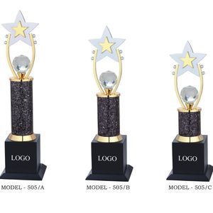 Trofeo Corporativo Estrella de Latón Dorado: Elegante y Prestigioso Premio para Rendimiento Excepcional, Liderazgo y Reconocimiento a Empleados - Product Image 2