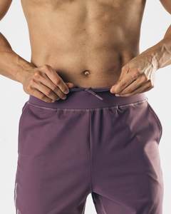 Shorts de sport décontractés pour hommes, entrejambe 5 pouces, séchage rapide, respirants, 100 % polyester, motif uni, taille haute - Product Image 5