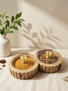 Boîte à épices artisanale en bois d'acacia avec bouton en cristal, organiseur de masala, conteneur de rangement de cuisine haut de gamme - Product Image 3