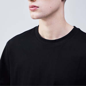 T-shirt à col rond long pour homme en coton mélangé, coupe décontractée, noir - Product Image 4