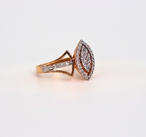 แหวนทองคำแท้ 14K สีเหลือง ประดับเพชรทรงกลม 1 กะรัต เพาะเลี้ยงในห้องปฏิบัติการ ขัดเงาอย่างดี แหวนแต่งงานสำหรับผู้หญิง สี D ถึง G ระดับความสะอาด IF SI2 - Product Image 4