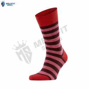 Chaussettes de football personnalisables écologiques de qualité supérieure, respirantes, antidérapantes et anti-humidité pour adultes - Product Image 5