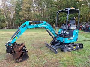 Mini-excavatrice SUNWARD avec capacité de 6 tonnes, type chenillé, moteur, boîte de vitesses, pompe et roulement - Composants d'origine à vendre - Product Image 1