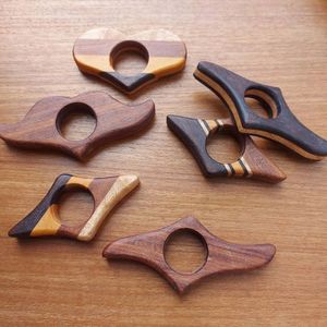 Support de livre en bois éco-responsable pour une lecture durable, favorisant des matériaux naturels et réutilisables - Product Image 5