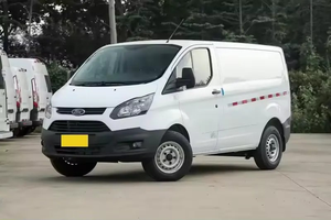 Furgoneta de Transporte Eléctrica CAR.G.O 2024, 5 Asientos, Volante a la Izquierda, Asientos de Cuero, Cámara Trasera, Techo Alto, Faros de Xenón - Product Image 4