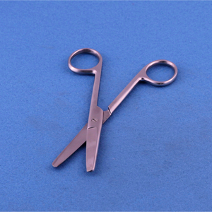 Tijeras Quirúrgicas Profesionales de Alta Calidad con Hoja Curva/Recta |   Tijeras médicas de gran venta, también disponibles en TC - Product Image 1