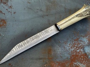 Couteau de chasse en acier damas forgé à la main avec manche en os de chameau et étui en cuir, lame à pointe tombante - Product Image 2