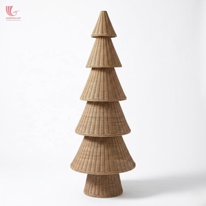 Árbol de Navidad de Mimbre Iluminado con Base de Bambú, Decoración Navideña para el Hogar - Product Image 1