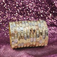 Vente en gros Ensemble de bracelets formés en plaqué or 3 tons, ensemble de bracelets en laiton tricolores, bracelets en or multitons, bijoux de bracelets de mode.