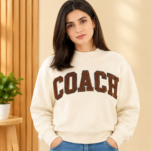 Pull à col montant brodé avec lettres, marque privée, style universitaire grec, pour sororités et fraternités, fabricant de tricots - Product Image 1