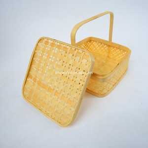 Cesta de bambú tejida a mano, forma cuadrada, con asa, caja de almacenamiento artesanal natural para decoración del hogar - Product Image 4
