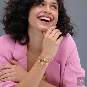 Passionate Grace PRAO Heart Charm Bracelet Pulsera de moda en forma de corazón con diseño elegante - Product Image 3