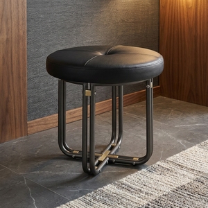 Taburete Moderno, Portátil, Ligero y Compacto de Acero Inoxidable con Tapicería de Cuero, Acabado Duradero, Decoración Minimalista para Apartamentos - Product Image 5