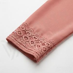 Elegante Conjunto de Camisa Larga con Cuello de Encaje y Pantalón de Pierna Ancha para Mujer Árabe, Modesto, Musulmán, Casual, Transpirable, de Poliéster, Color Personalizado - Product Image 5