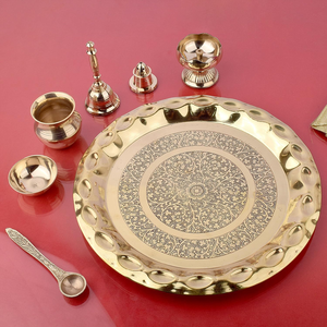 Juego de Thali de Metal Premium para Pooja con Diseño Floral Grabado, Aarti Diya, Kalash, Campana, Cuenco para Kumkum, Cuchara y Artículos Tradicionales para el Culto - Product Image 2