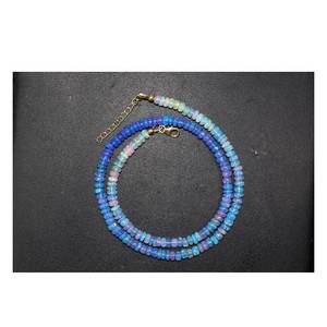 Collier artisanal perlé dégradé multicolore, collier statement, bijoux de mode pour femme - Product Image 2
