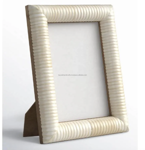 Elegante Marco de Fotos Decorativo de Diseño Étnico con Incrustaciones de Hueso, Marco de Madera Hecho a Mano para Mesa - Product Image 3