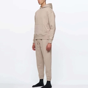 Conjunto Deportivo de Dos Piezas para Hombre, Precio al por Mayor, Sudadera con Capucha Roja Lisa y Pantalones Deportivos, Personalizable - Product Image 5