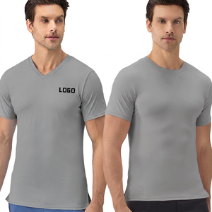 T-shirt pour homme à col en V, manches courtes, coupe ajustée, couleur unie, tissu en jersey de coton respirant, impression de logo sur le devant, style décontracté - Product Image 5