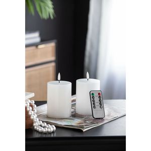 Set di 2 candele bianche senza fiamma LED con stoppino e telecomando Timer 3x4 ''categoria di prodotto - Product Image 1