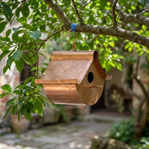 Nichoir à oiseaux suspendu en fer de conception artisanale, moderne, pour décoration de jardin extérieur, nichoir en métal durable pour toutes les saisons, décoratif - Product Image 1