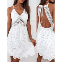 Robe mini dos nu à œillets Aurora, style méditerranéen, à volants festonnés, broderie anglaise, col halter, coupe trapèze