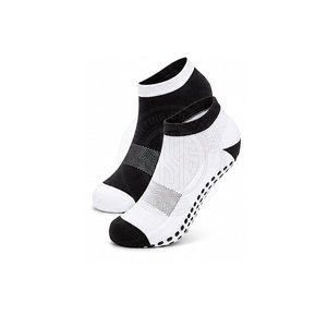 Easy Wear Women Non Slip <b>Grip</b> <b>Socks</b> Soft Flexible <b>Socks</b> For Home Yoga Walking And Indoor Daily Wear - Product Image 3