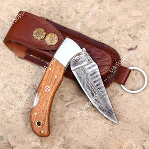 Cuchillos Plegables de Acero Damasco Hechos a Mano con Punta Clip, Grado Industrial, para Camping y Caza, con Madera de Olivo, Venta al por Mayor OEM/ODM - Product Image 4