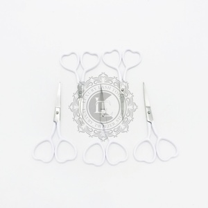 Tijera de corazón de punto plateado con recubrimiento de polvo blanco de calidad superior, acero inoxidable, recta para cutícula, tijera de pestañas probada a mano - Product Image 2