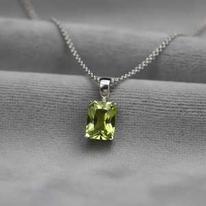 Colgante de Citrino Verde Natural, Plata de Ley 925, Chapado en Oro de 14K, Delicado, Piedra de Nacimiento, Joyería con Gema Amarilla Verde - Product Image 4