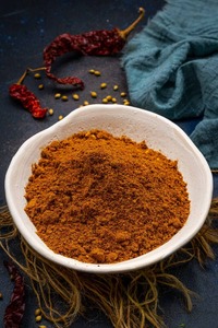 Mélange de masala pour marinade d'achari séché de haute qualité avec des épices authentiques inspirées des cornichons pour la cuisson au barbecue de la viande de poulet - Product Image 2