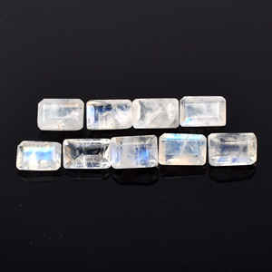 Pierre de Lune Arc-en-ciel Naturelle 6x8mm, Taille Octogonale Facettée, Calibrée, Pierre Gemme Certifiée pour la Fabrication de Bijoux, Fournisseur en Gros - Product Image 1