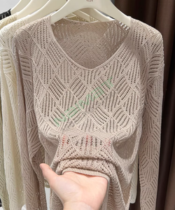 Pull en tricot à col en V, motif géométrique, respirant, coupe régulière, haut décontracté d'été, unisexe, beige clair, manches longues - Product Image 2