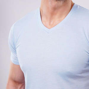 T-shirt pour homme 100% coton, col en V, nouveau design tendance, coupe ajustée, manches courtes, t-shirts pour homme - Product Image 3