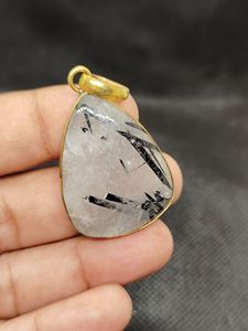 Colgante Fantástico de Cuarzo Rutilado Negro con Latón, Piedra Preciosa Poderosa, Regalo Elegante para Mujer, Uso Diario, Energía y Enfoque, Pieza Inspiradora - Product Image 6