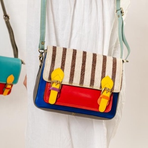 Gran oferta, bolso de mano de cuero de vaca bohemio informal para mujer, nuevo diseño Vintage, Correa única, portátil, compras de invierno, estilo japonés - Product Image 1