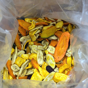 Fruta y Verdura Seca Mixta Crujiente de Primera Calidad, Bolsa de 250 g, Snack, OEM, Venta al por Mayor, Mejor Precio 2026, Directo de Fábrica en Vietnam - Product Image 1