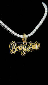 จี้ตัวอักษร Amir VVS Moissanite ประดับเพชรสีดำคอลเลกชั่นเครื่องประดับฮิปฮอปชุบทองดีที่สุดในอินเดีย - Product Image 2