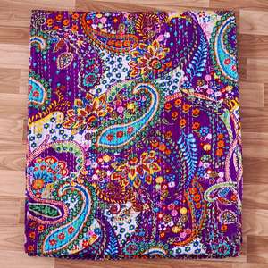 Edredón de tamaño Queen moderno y lujoso, bordado a mano con estampado Kantha, 100% algodón orgánico, diseño de patchwork, ecológico para uso doméstico. - Product Image 6