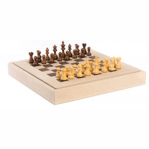 Échiquier en cuir gaufré fait main antique avec grille carrée, tapis de jeu de tournoi et bordure décorative en laiton - Product Image 6